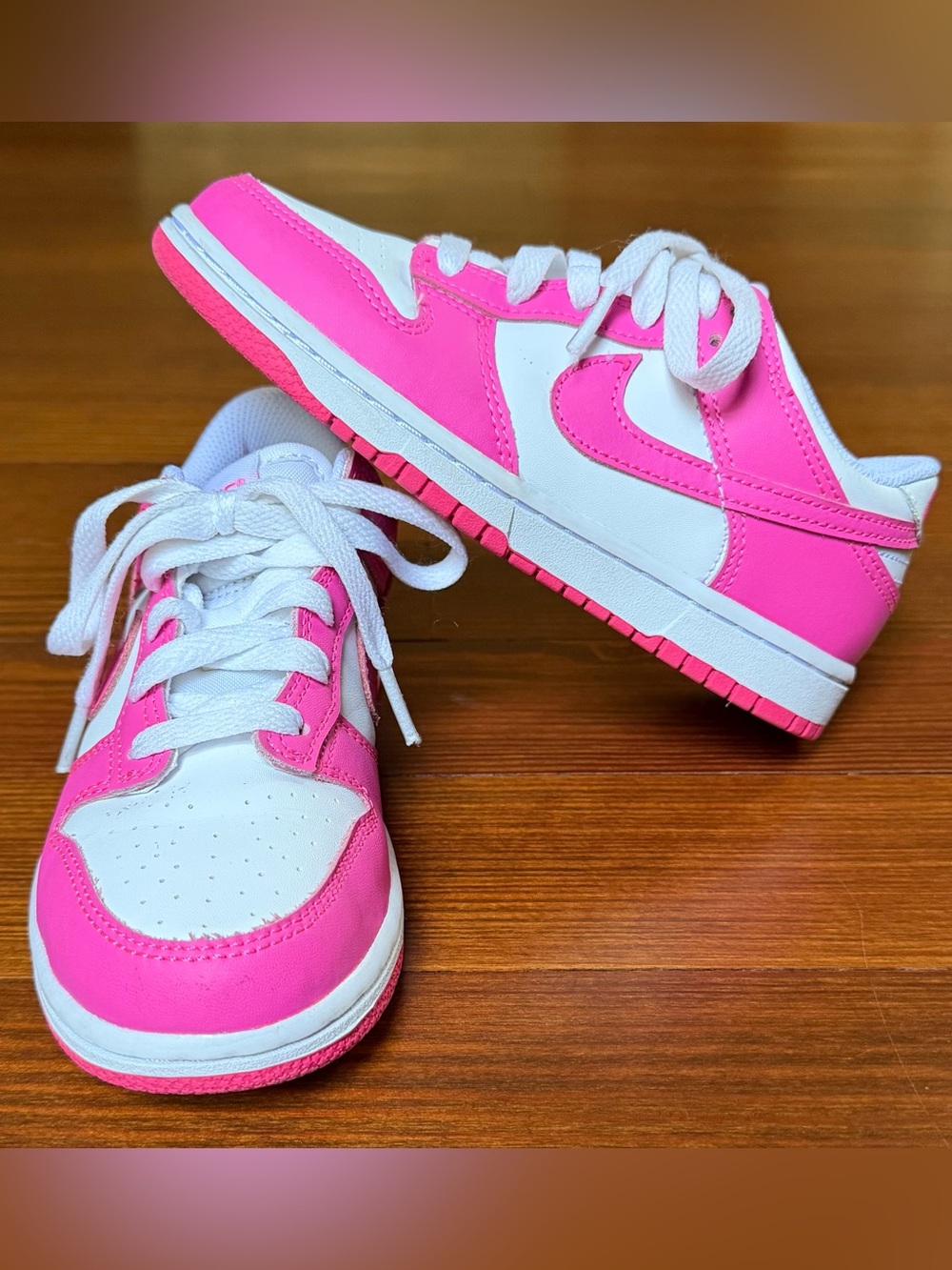 Nike Dunk Low Toddler Girls Size 1Y Pink White Sneakers EUC Trendy
